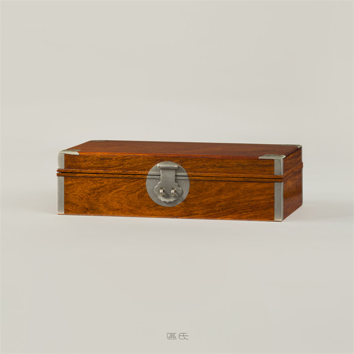 包銅光身文盒 （有線條）