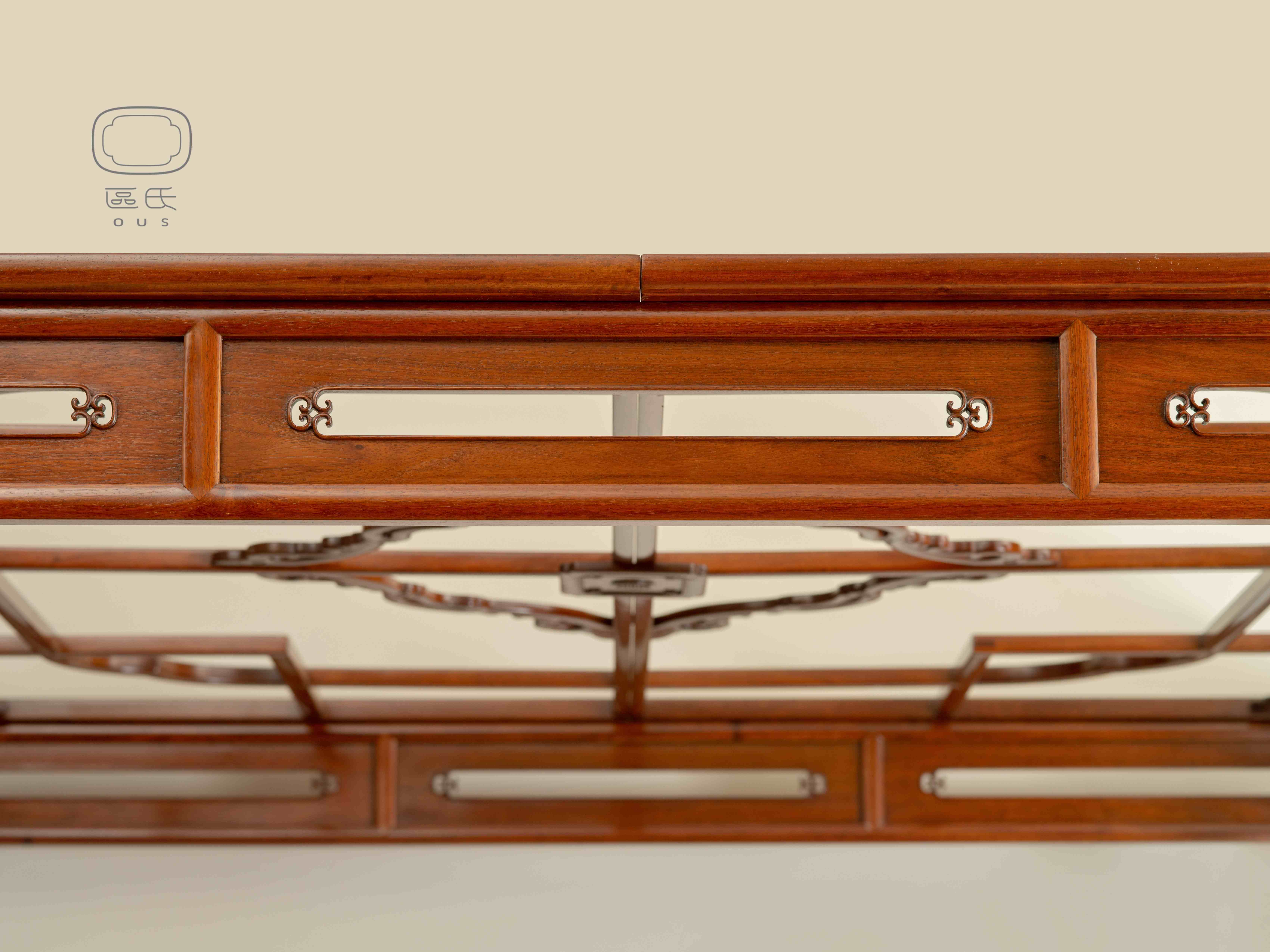 豎欞圍子八柱架子床