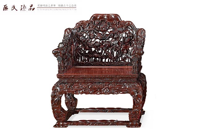 區(qū)氏臻品:小葉紫檀透雕蓮葉荷花紋寶座