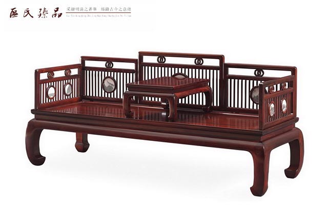 區(qū)氏臻品:梳枝貴妃床