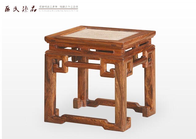 區(qū)氏臻品:斗勾方凳